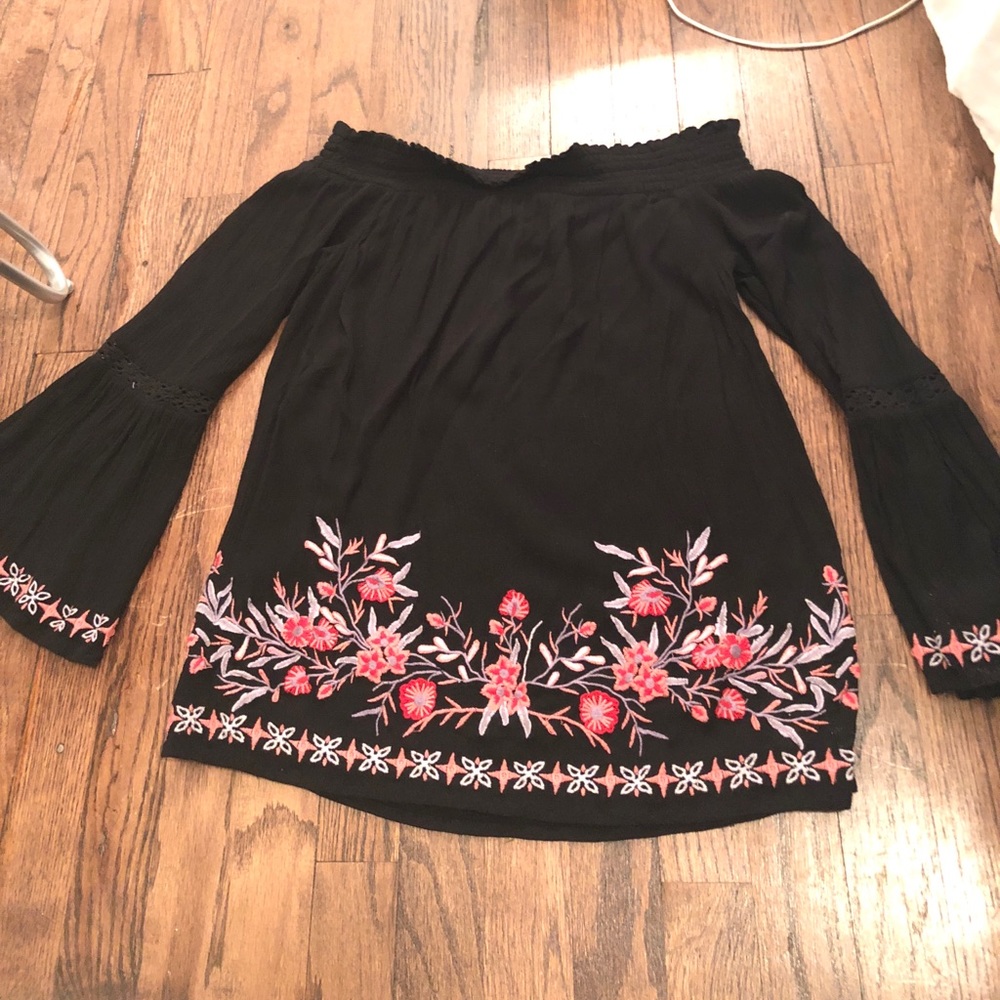 Off the shoulder Miss Selfridge top